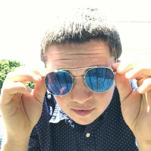 Meet your Posher, Nick